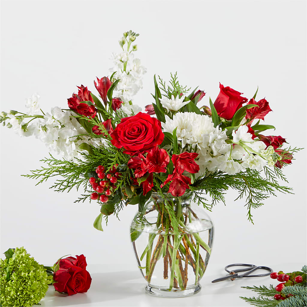 Merry Moment Bouquet – A Florist Original – MEME'S FLOWER SHOP LLC, Bay Minette AL