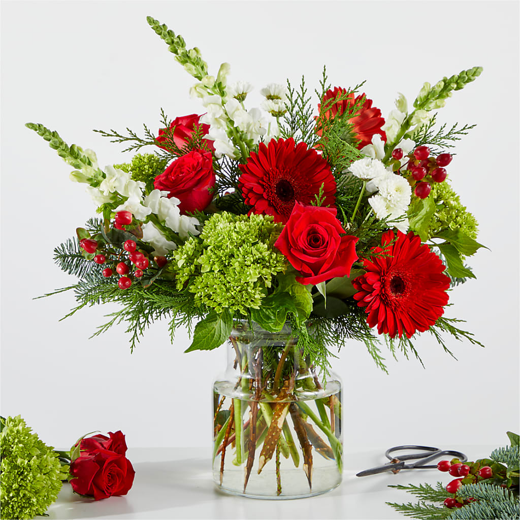 Merry Moment Bouquet – A Florist Original – MEME'S FLOWER SHOP LLC, Bay Minette AL