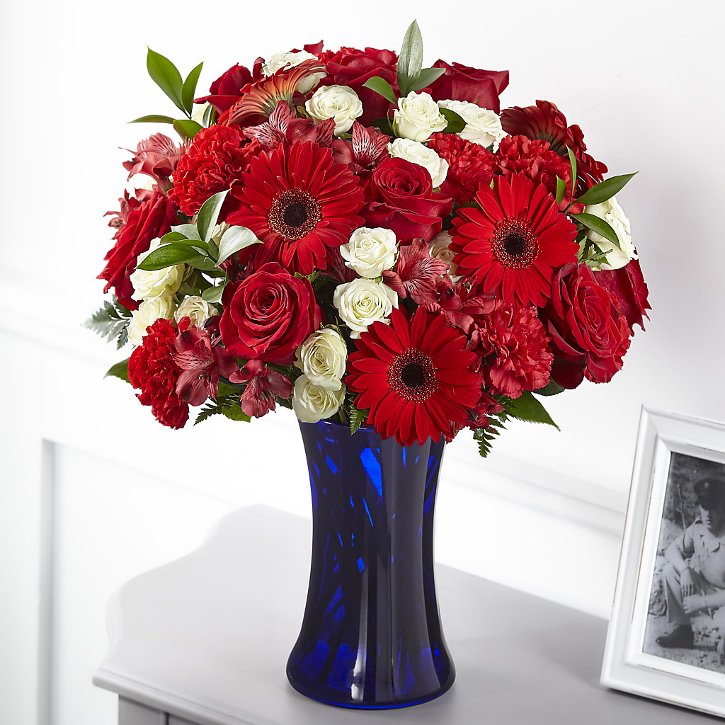 Hearts Embrace Bouquet – MEME'S FLOWER SHOP LLC, Bay Minette AL