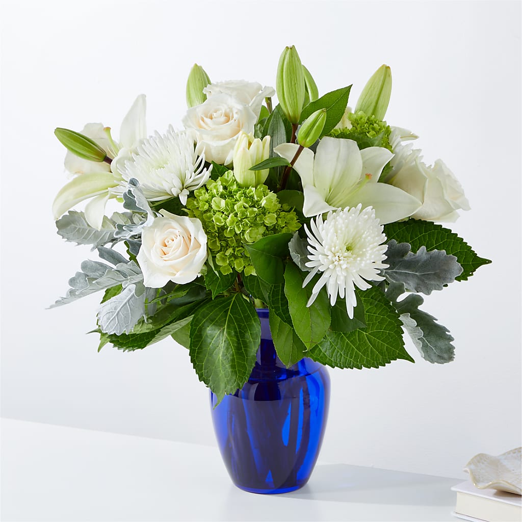 Snowy Dreams Bouquet – MEME'S FLOWER SHOP LLC, Bay Minette AL