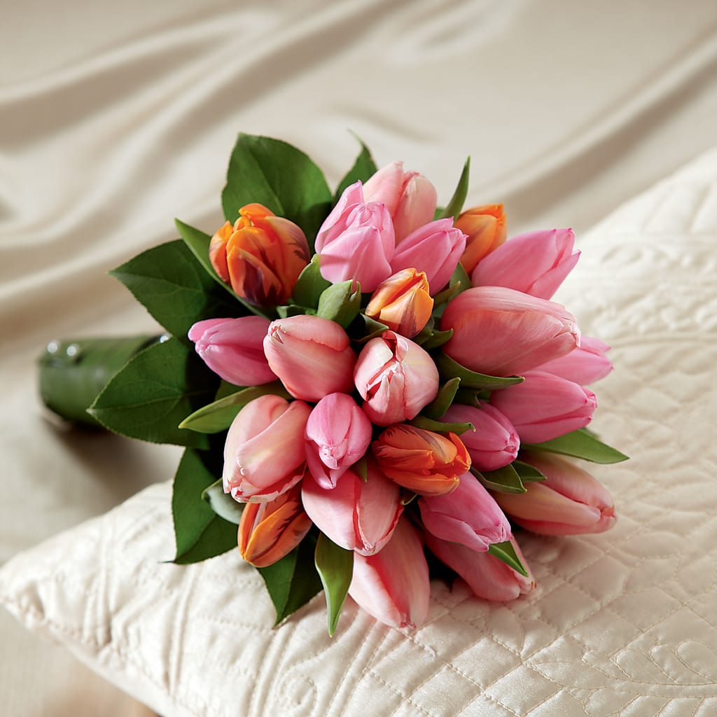 Embraceable Bouquet – MEME'S FLOWER SHOP LLC, Bay Minette AL