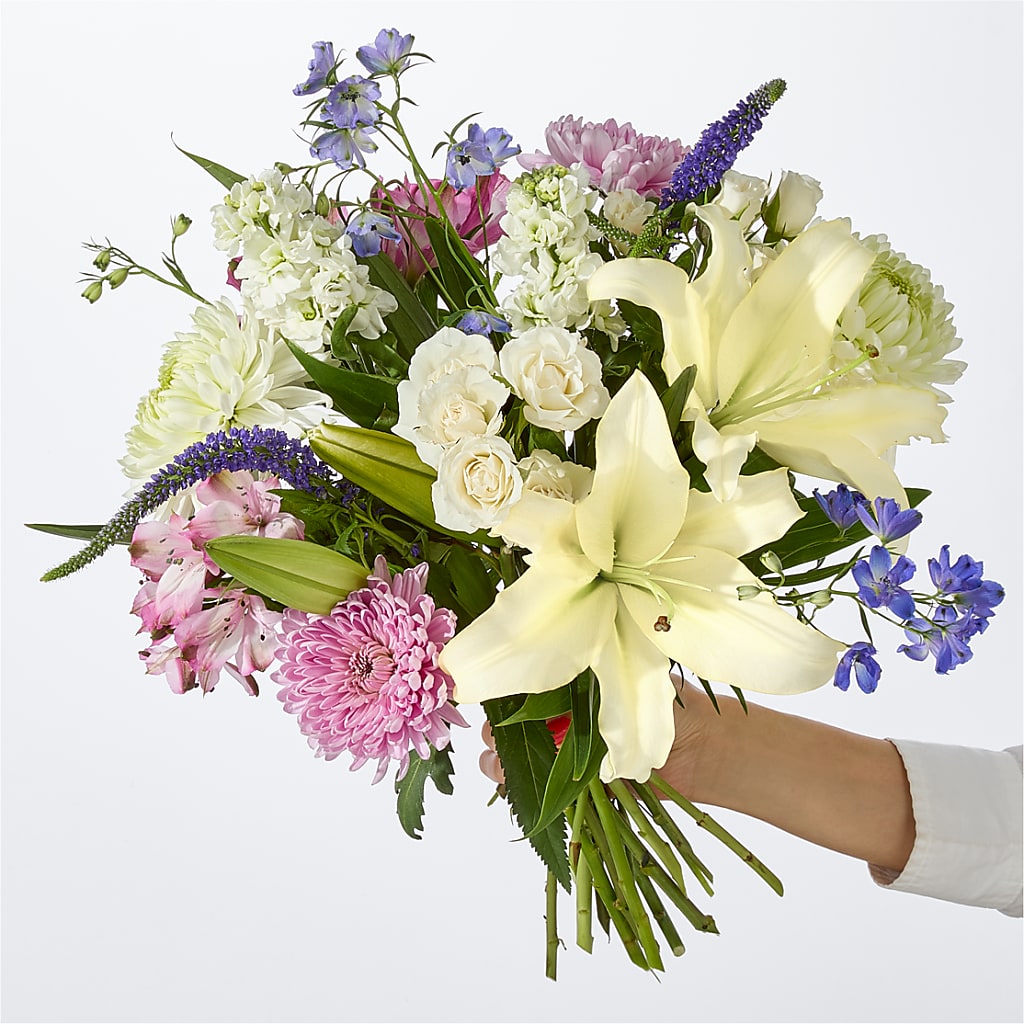 Winter Celebration Bouquet – MEME'S FLOWER SHOP LLC, Bay Minette AL