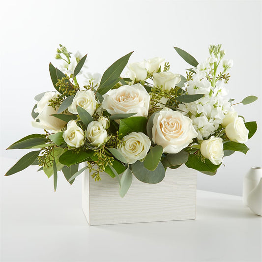 Fresh Linen Box Bouquet – MEME'S FLOWER SHOP LLC, Bay Minette AL