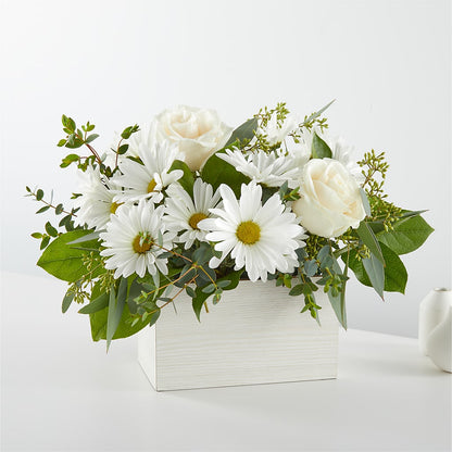 Fresh Linen Box Bouquet – MEME'S FLOWER SHOP LLC, Bay Minette AL