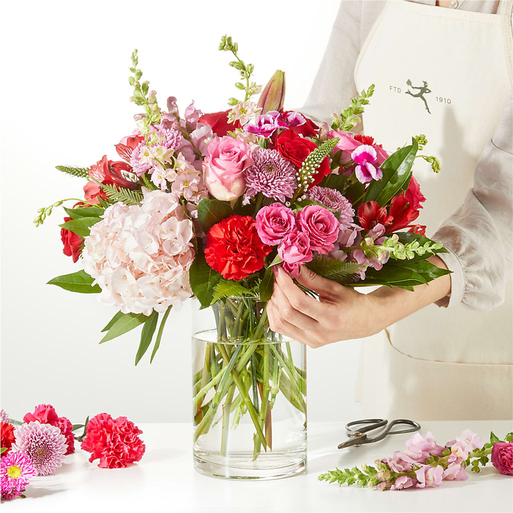 Swooning Over You - A Luxury Florist Original – MEME'S FLOWER SHOP LLC, Bay Minette AL