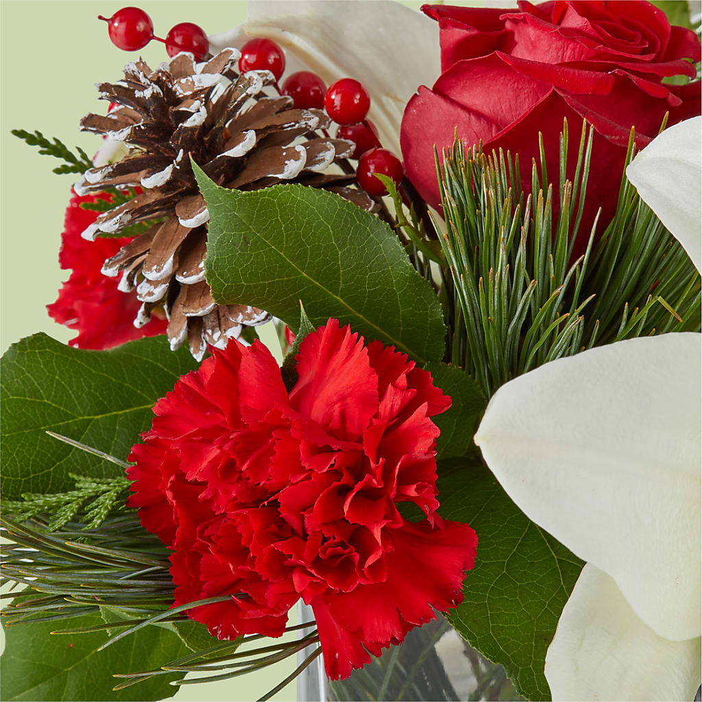 Glistening Icicles Bouquet – MEME'S FLOWER SHOP LLC, Bay Minette AL